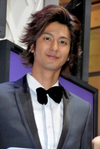 ヘアスタイルを作ってみよう 俳優 速水もこみち 髪型 理容室フロール 茨城県つくば市筑穂 床屋 ヘアサロン メンズヘアスタイル